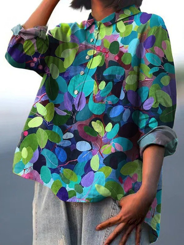 Women's casual button-up shirt in multicolour leaf print, open collar, three-quarter sleeves