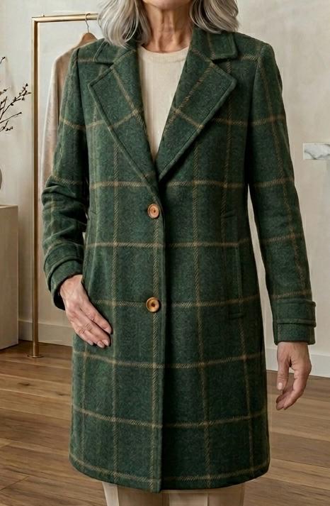 Women’s dark green plaid tweed coat with notch lapels and brown button front