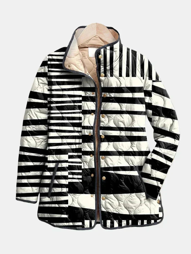 Quilted abstract jacket in black and white with striped pattern, button-front and hood