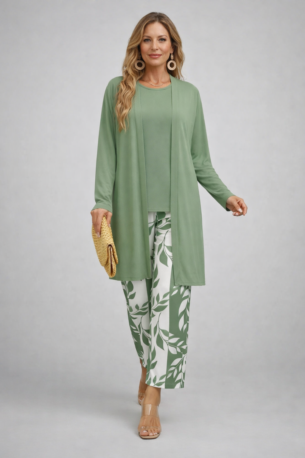 Women's 3-piece set in green: long tunic top and leaf-print pants