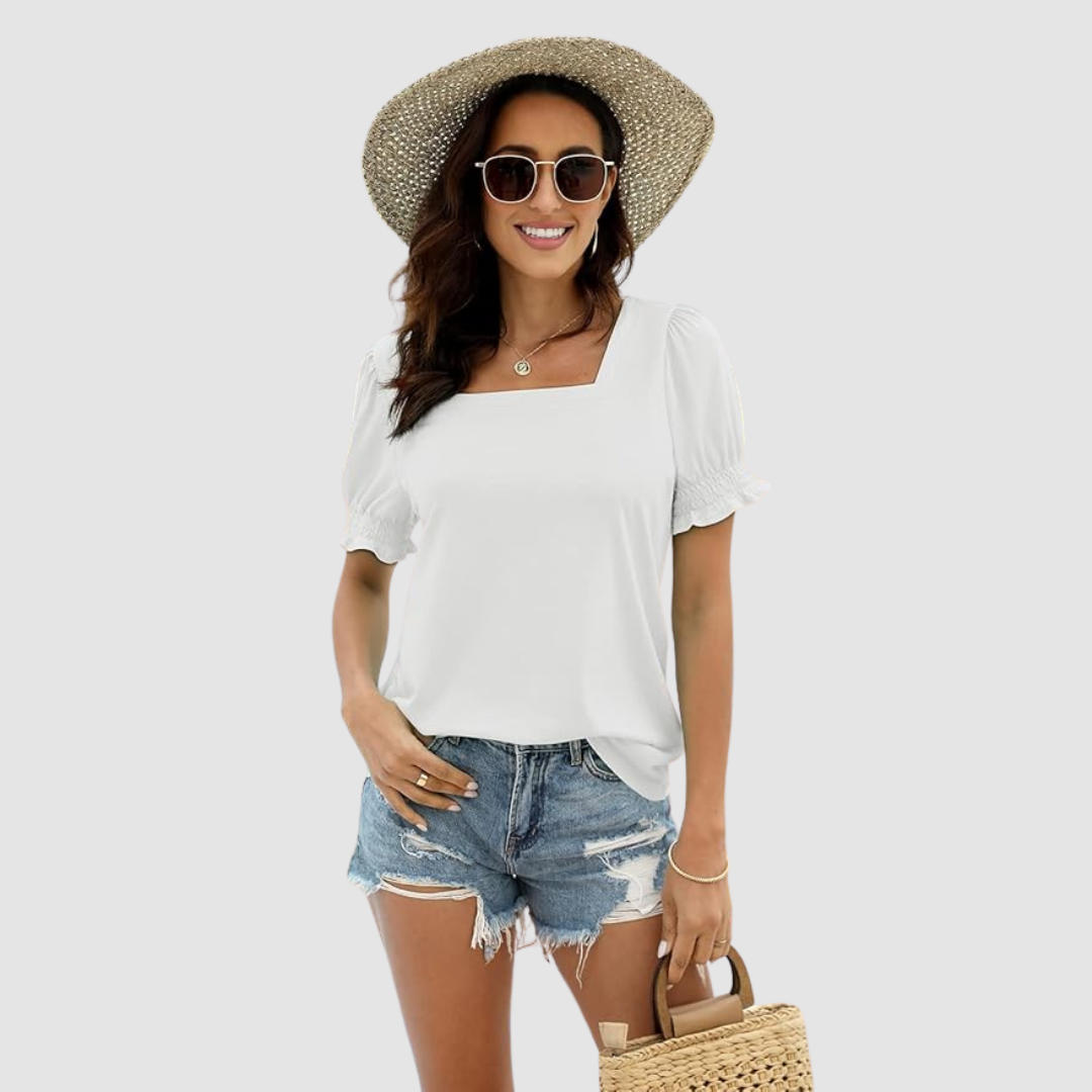 Square-neck blouse in white with puff sleeves and gathered cuffs